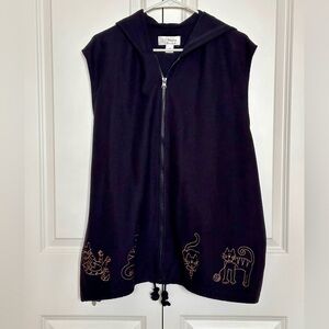 Navy Sleeveless Zip-Up Vest with Cat Embroidery 3X